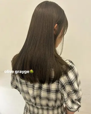 セミロング カラー レア渋谷所属・オリーブベージュ きょうかのヘアスタイル