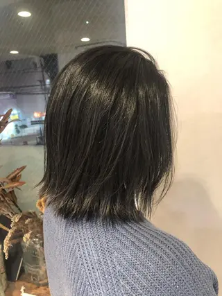 ミディアム カラー bococa りんのヘアスタイル