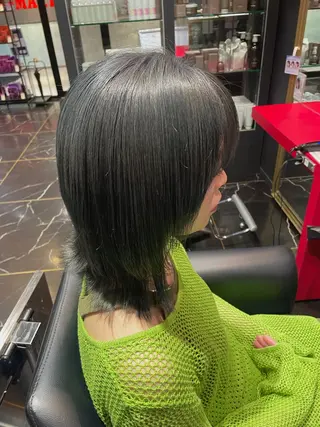 ミディアム カラー 森 亜紗美のヘアスタイル
