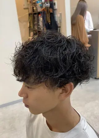 ショート パーマ メンズ クセを最大限に活かす メンズパーマ奈良大祐のヘアスタイル