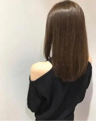 セミロング カラー ヘアアレンジ マツエク・マツパ 福壽 優奈のヘアスタイル