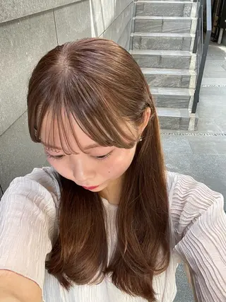 ロング カラー 愛莉/ラベンダー/ ベージュ/ブラウンのヘアスタイル