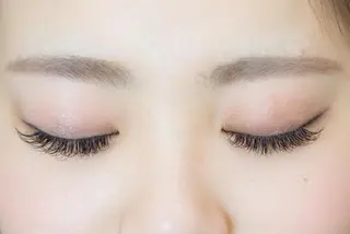 マツエク・マツパ 🦋ミルクティーベー ジュ🦋mayukiのヘアスタイル