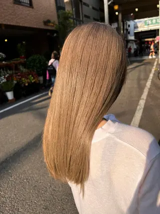 ミディアム カラー パーマ ヘアアレンジ キッズ ネイル マツエク・マツパ アイブロウ 堀井 凌平のヘアスタイル