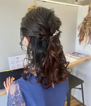 セミロング 檜谷 晴のヘアスタイル