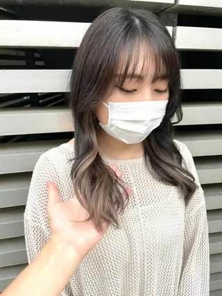 ミディアム カラー 岩戸 新のヘアスタイル