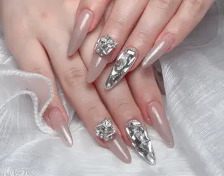 ネイル マギー ネイル🦋のネイルデザイン