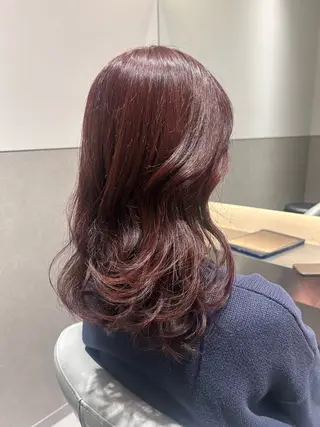 ミディアム カラー SALOWIN 新宿三丁目me+所属・レイヤー/ボブ/ 髪質改善/石井ハルカのヘアスタイル