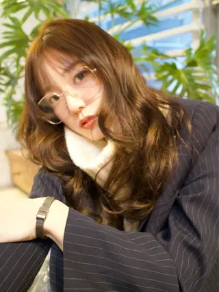 カラー YURiA レイヤー🫧暖色のヘアスタイル