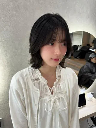 ショート 透け 艶感カラー齊木 勇人のヘアスタイル