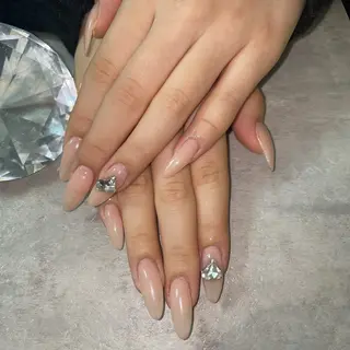 ネイル One Na1l ゆい☺︎のネイルデザイン