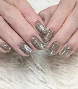 ネイル 會田 瑠衣のネイルデザイン