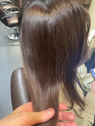 セミロング カラー ブリーチ＆縮毛矯正 🧸tomoki🧸のヘアスタイル