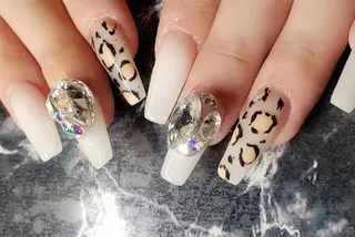 セミロング ネイル クロキ 。のネイルデザイン