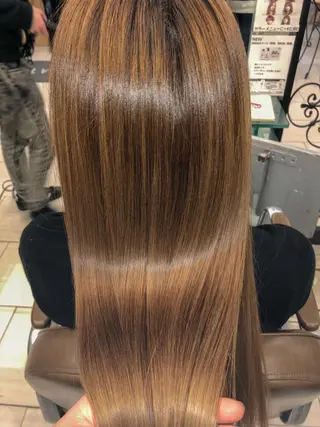 ショート パーマ 白髪ぼかし脱白髪染め 大塚綾のヘアスタイル