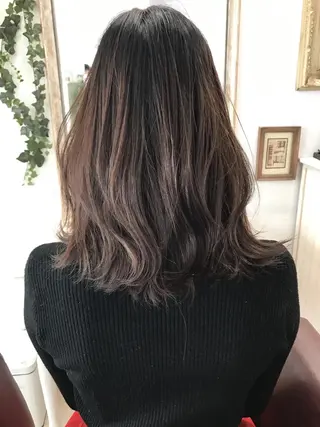 ミディアム エクステ（レミー毛） NINEのヘアスタイル