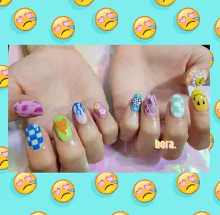ネイル 💜bora .のネイルデザイン