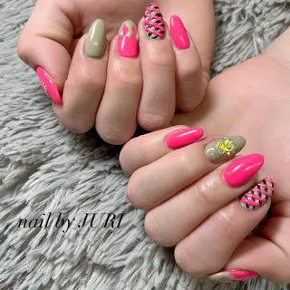 ネイル NEO Beauty Salon所属・𝐍𝐄𝐎 𝐉𝐔𝐑𝐈のネイルデザイン