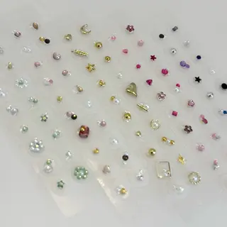 iplus✴ まつげ、眉毛、耳つぼのマツエク・マツパデザイン