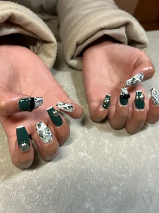 ネイル amunail所属・浦川 歩のネイルデザイン