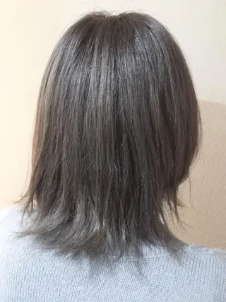 ショート カラー いしだ みさきのヘアスタイル