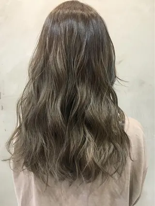 ロング カラー 🩷🍭中津・梅田 エリア🍬💜のヘアスタイル