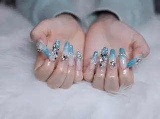 ネイル lisse所属・京免 もものネイルデザイン