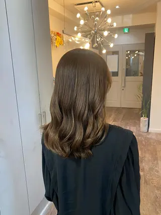 ロング カラー ボブ/透明感カラー 岸本涼奈のヘアスタイル