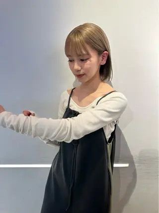 ショート カラー 美髪・シールエクステ ホソタニリョウコのヘアスタイル