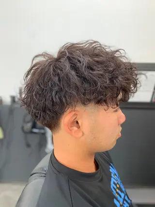 パーマ メンズ mod's hair men所属・モッズヘアメン 我喜屋秀人のヘアスタイル