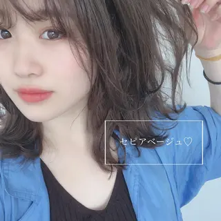 ミディアム カラー ヘアアレンジ 落合　眺 (オチアイ　ノゾミ)のヘアスタイル