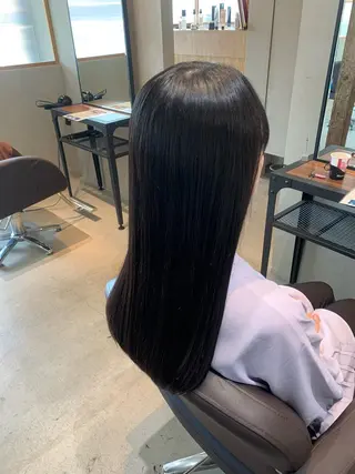 ロング AUBE 浅野のヘアスタイル