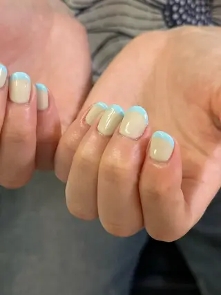 ネイル pu+on. nailworks所属・fuyumi / ニュアンスネイルのネイルデザイン
