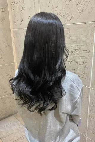 ロング カラー 菊地 紗矢のヘアスタイル