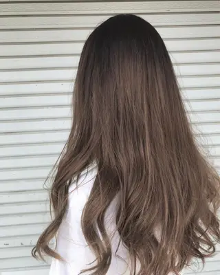 ロング カラー レイヤーカット匠 イソザキノリユキのヘアスタイル