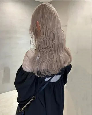 ロング カラー pele 梅田　annex所属・PELEハイトーン shinobuのヘアスタイル