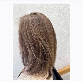 ミディアム カラー 下平 秀美のヘアスタイル