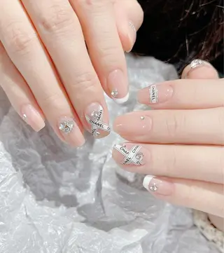 ネイル 長さだし専門店 ROKANAILのネイルデザイン