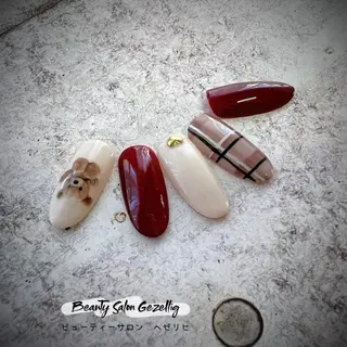 ネイル ビューティーサロン ヘゼリヒのネイルデザイン