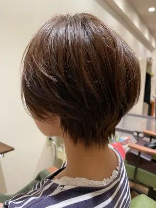ショート カラー 浅野 健太のヘアスタイル