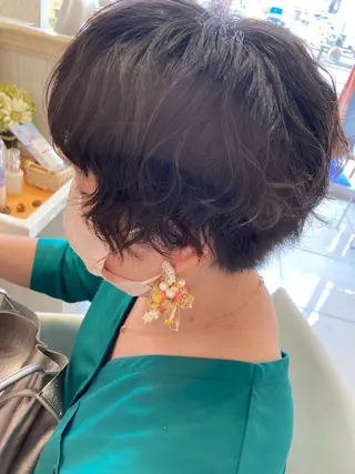ショート 越海 舞のヘアスタイル
