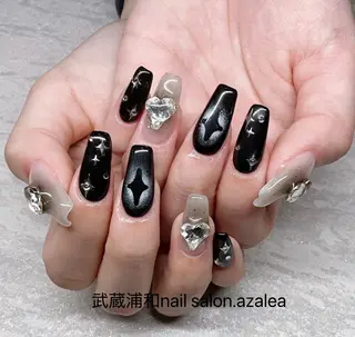 ネイル R inのネイルデザイン