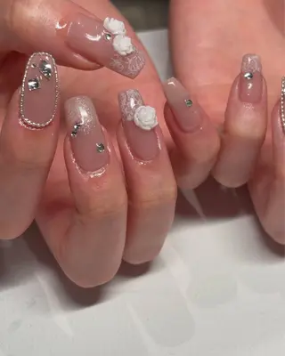 ネイル I. ARISAのネイルデザイン