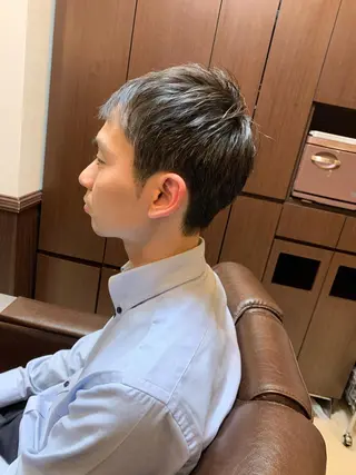 ミディアム Liko by MARIS所属・織田 一樹のヘアスタイル