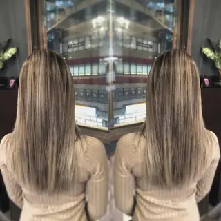 ロング KIRA✩.*˚小川 仁美のヘアスタイル