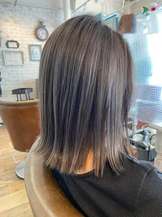 ミディアム カラー アンソニー ショウゴのヘアスタイル