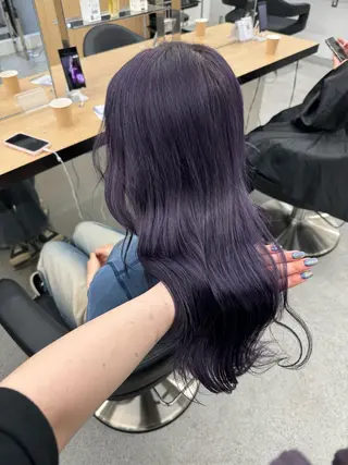 ロング カラー 暗髪🩶ラベンダー/ ブルー/ユウナ🤍のヘアスタイル