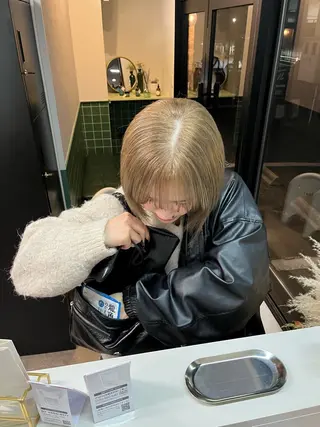 カラー 本木下朋花/髪質 改善×ダブルカラーのヘアスタイル