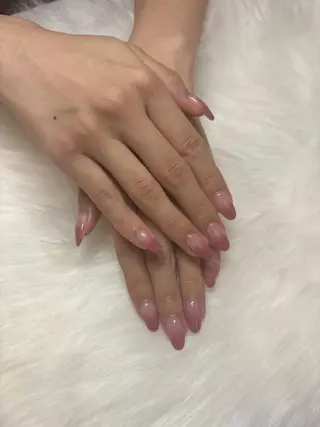 カラー イヌべ ノアのネイルデザイン