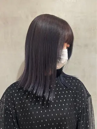セミロング カラー デザインカラー🖤 イシイレイのヘアスタイル